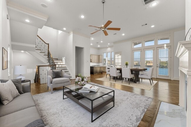 2202 Lakeshore Edge Dr in Houston, TX - Building Photo - Building Photo