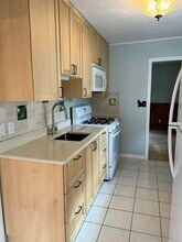 34 Crescent Ln in Malden, MA - Building Photo - Building Photo