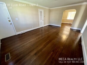 1818 Club Rd in Charlotte, NC - Building Photo - Building Photo