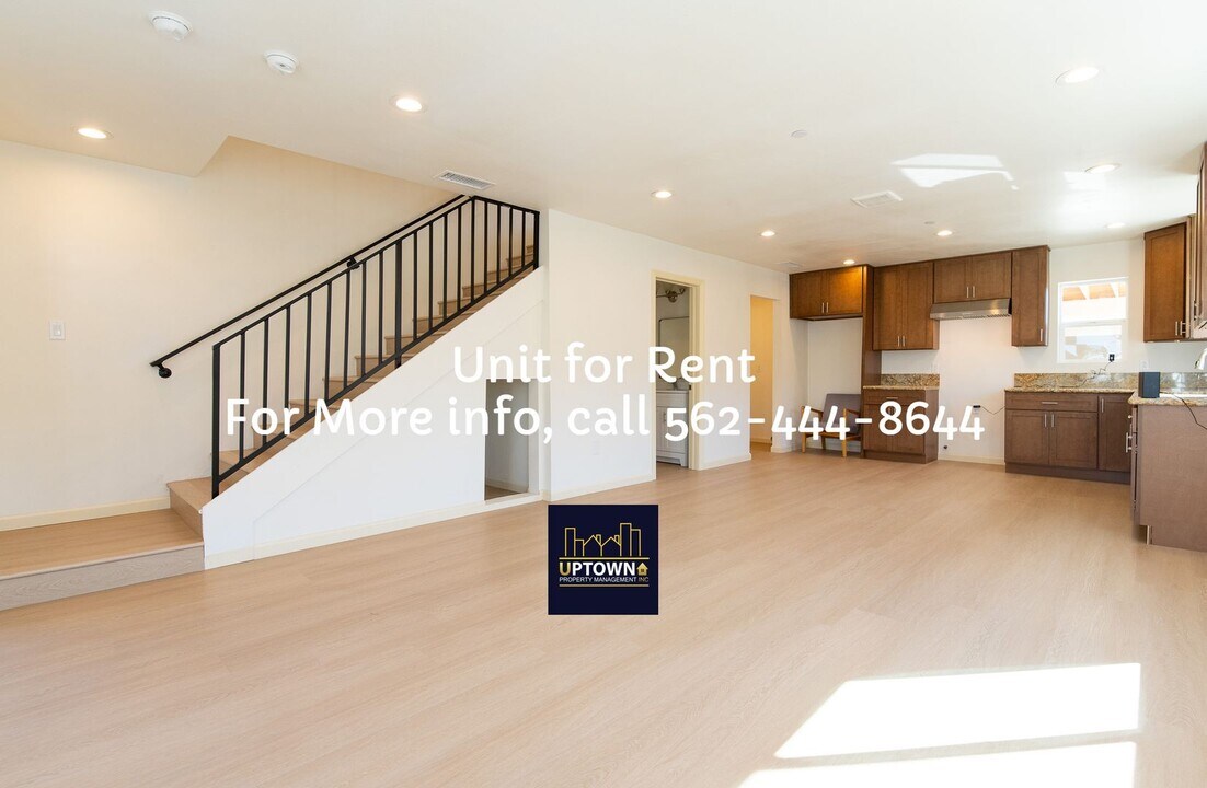 1118 W 110th St in Los Angeles, CA - Building Photo