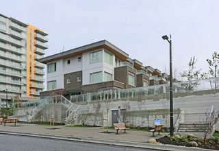 CentreBlock in Burnaby, BC - Building Photo - Building Photo