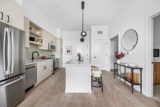 85 Bennington St, Unit #320 in Revere, MA - Building Photo - Building Photo