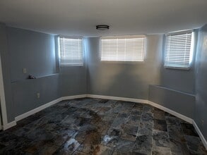 7612 S Phillips Ave in Chicago, IL - Building Photo - Building Photo