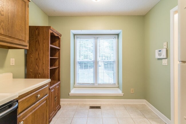 2416 Mapleton Ln in Raleigh, NC - Building Photo - Building Photo