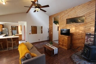 352 Cherokee in Flagstaff, AZ - Building Photo - Building Photo