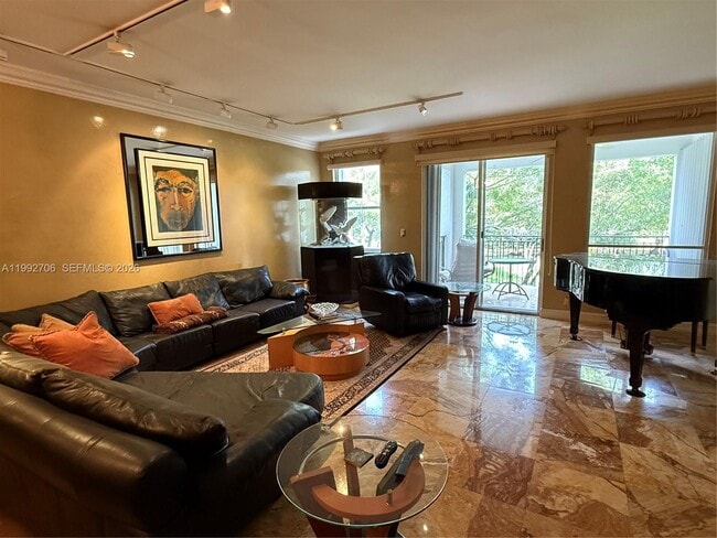 3700 Island Blvd in Aventura, FL - Building Photo - Building Photo