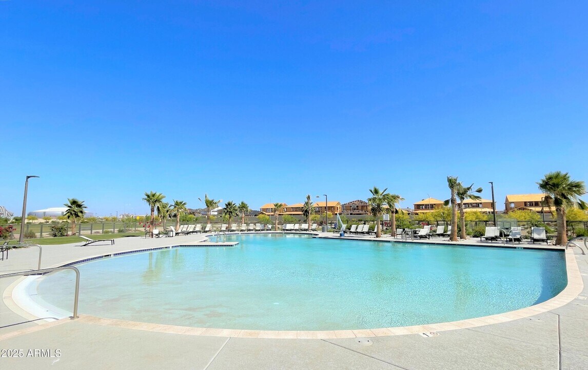 8958 W Palo Verde Dr in Glendale, AZ - Building Photo
