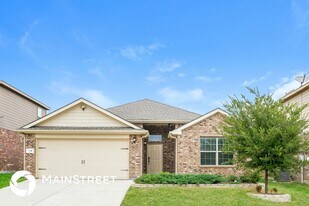 632 River Rock Rd in Azle, TX - Building Photo