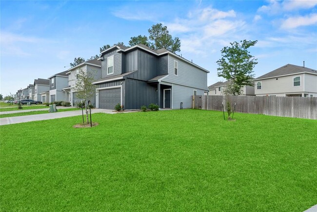 22211 Grand Majestic Dr in Houston, TX - Building Photo - Building Photo