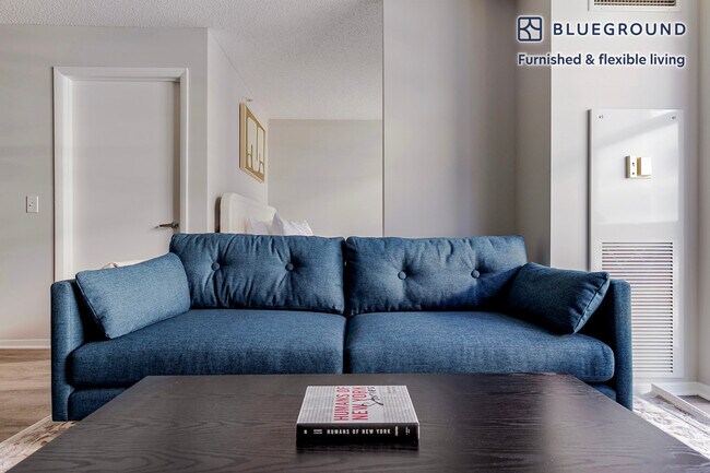 180 N Jefferson St in Chicago, IL - Building Photo - Building Photo