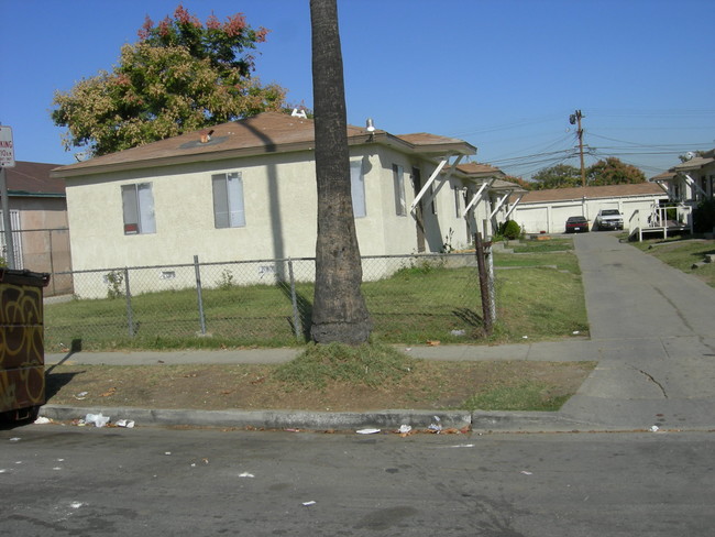 1131 W 91st St in Los Angeles, CA - Building Photo - Building Photo