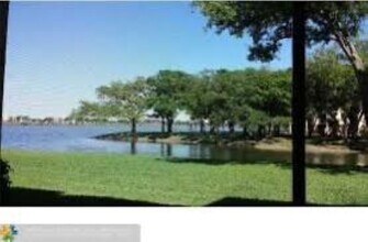 2607 NW 33rd St in Oakland Park, FL - Foto de edificio - Building Photo