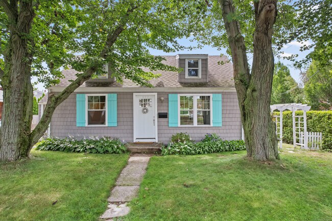 927 E Broadway in Milford, CT - Building Photo - Building Photo