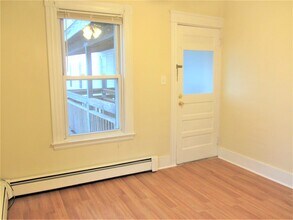 38 Graham St in Biddeford, ME - Building Photo - Building Photo