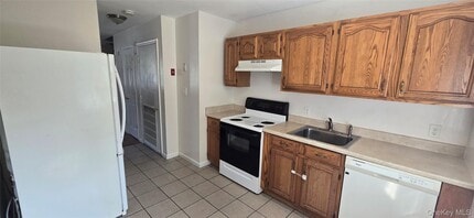 1335 Union Ave in Newburgh, NY - Building Photo - Building Photo