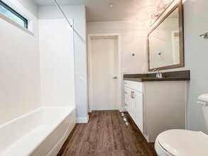 1645 E Cheery Lynn Rd in Phoenix, AZ - Building Photo - Building Photo