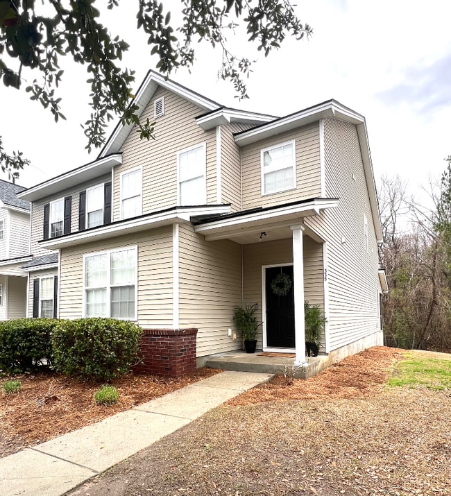 335 Flyway Rd in Goose Creek, SC - Foto de edificio - Building Photo