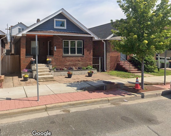 1912 E Columbus Dr
