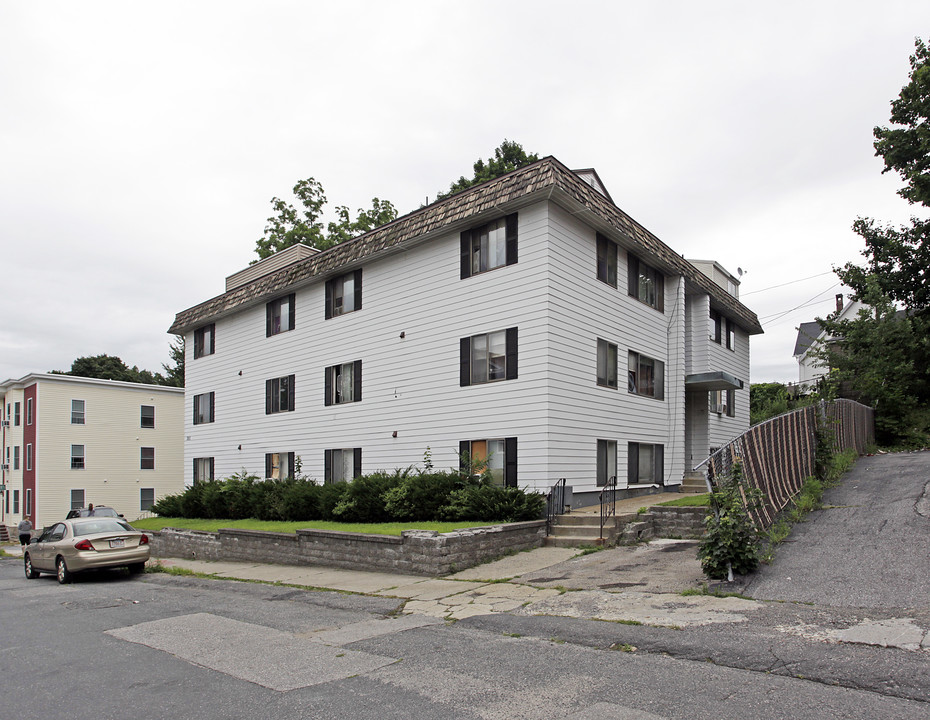 201 Dewey St in Worcester, MA - Building Photo