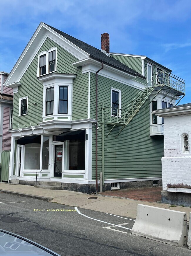 11 Main St Rentals in Rockport, MA