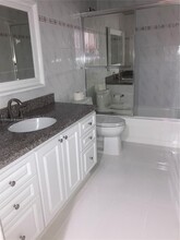 2950 SW 3rd Ave, Unit 3D in Miami, FL - Building Photo - Building Photo