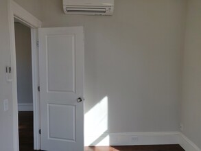 98 Myrtle St, Unit 6 in Boston, MA - Foto de edificio - Building Photo