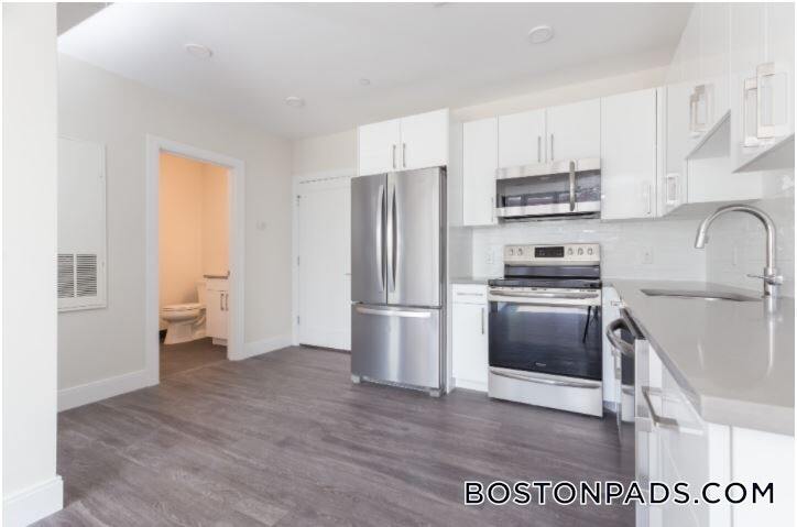 1065 Tremont St in Boston, MA - Building Photo
