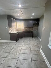 8601 Homewood Ln in Houston, TX - Building Photo - Building Photo