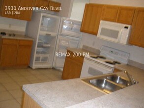 3930 Andover Cay Blvd in Orlando, FL - Building Photo - Building Photo