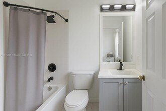3330 NE 13th Cir Dr in Homestead, FL - Building Photo - Building Photo