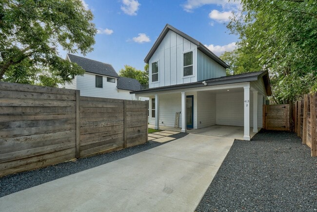 413 W Odell St, Unit 2 in Austin, TX - Building Photo - Building Photo