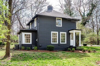 1307 Glenbrook Rd in Louisville, KY - Building Photo - Building Photo
