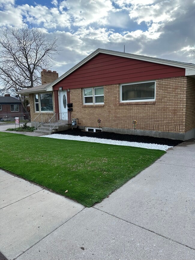property at 425 Hyde Ave