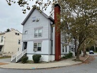 127 Union St, Unit 127-2 in Poughkeepsie, NY - Building Photo - Building Photo