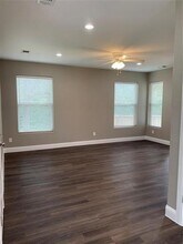 422 W Coffin St in Denison, TX - Building Photo - Building Photo