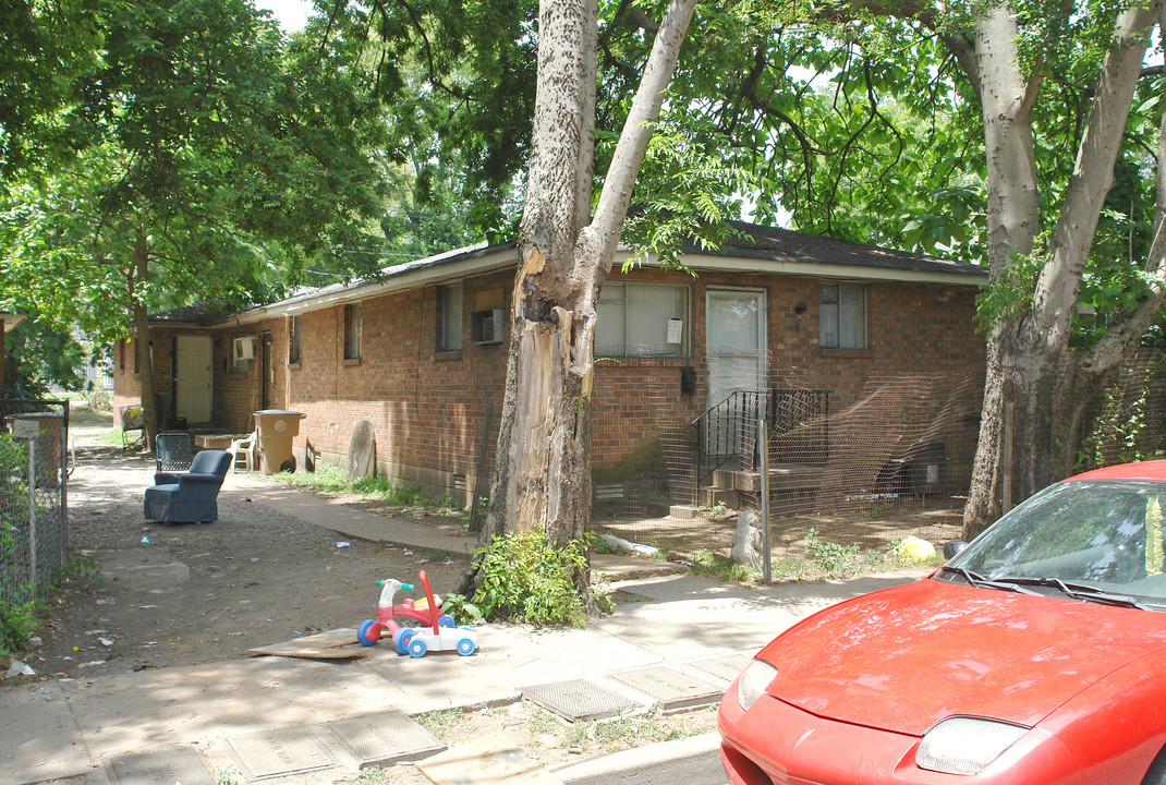 4 Claiborne St in Nashville, TN - Foto de edificio