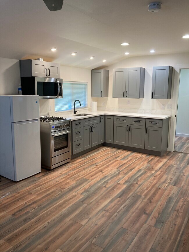 892 High School Rd Rentals in Sebastopol, CA