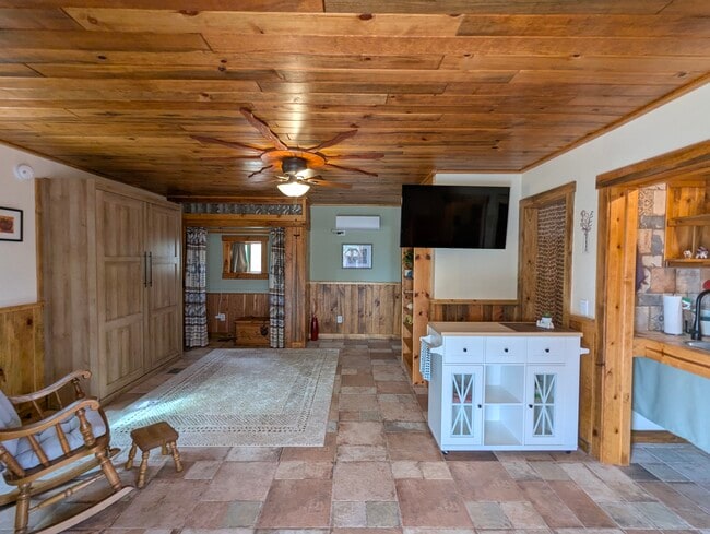 111 W Ridgecrest Rd in Phoenix, AZ - Building Photo - Building Photo