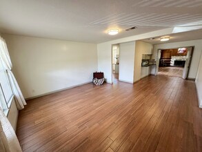 216 Shadywood St in Boerne, TX - Building Photo - Building Photo