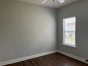 213 Hedgerow Dr in Leesburg, GA - Building Photo - Building Photo