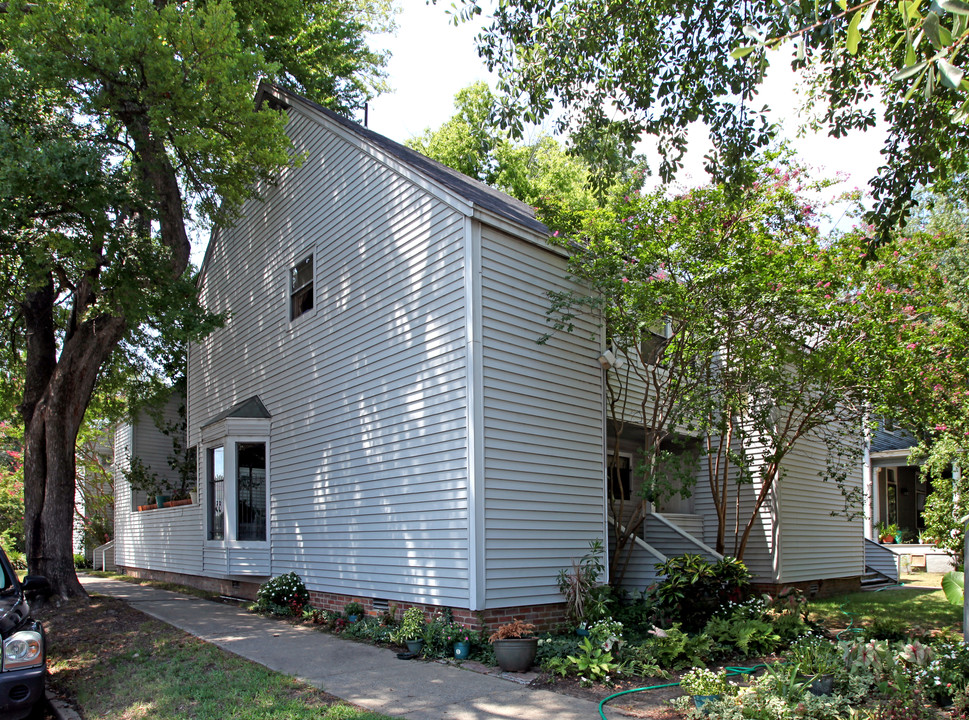 Cumberland Square Apartments in Little Rock, AR - Building Photo