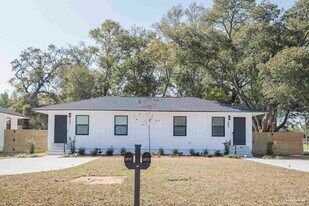 3081 N 16th Ave in Pensacola, FL - Building Photo