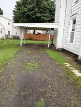 602 N Porter St, Unit Lower in Watkins Glen, NY - Foto de edificio - Building Photo