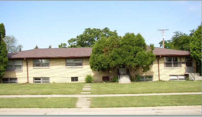 2718 Gabriel Ave in Zion, IL - Building Photo