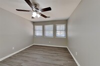 631 Misty Creek Dr in Richmond, TX - Building Photo - Building Photo