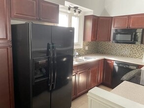 450 Douglas Av in Saint John, NB - Building Photo - Building Photo