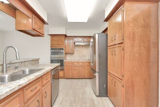 4743 Sabrina Dr in Houston, TX - Building Photo - Building Photo