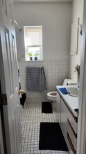 457 Washington St, Unit 3 in Newton, MA - Foto de edificio - Building Photo