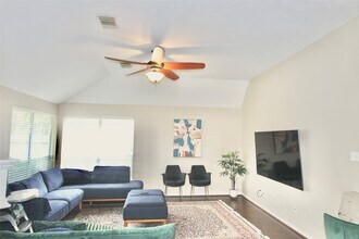 1107 Woodley Bend in Sugar Land, TX - Building Photo - Building Photo