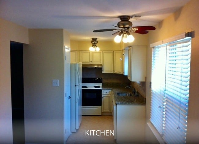 202 Shady Ln in Marlton, NJ - Building Photo - Building Photo